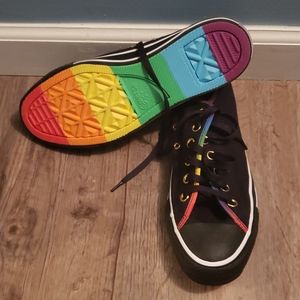 Pride Converse